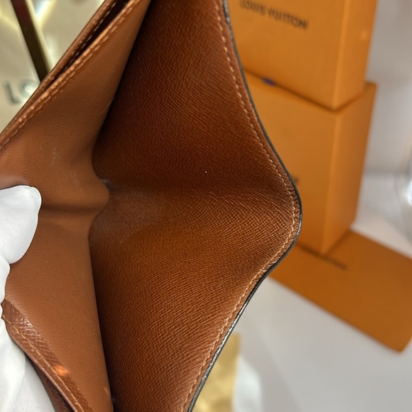 Louis Vuitton LOUIS VUITTON Monogram - Picture 9 of 16